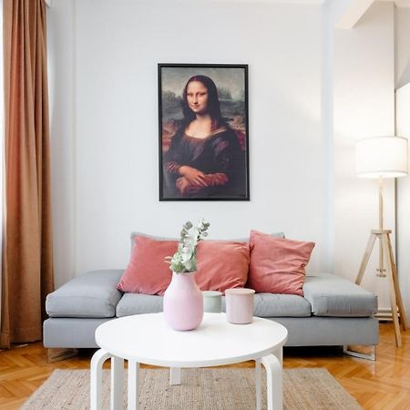 Gorgeous Apartment With Central Location In Sisli İstanbul Dış mekan fotoğraf